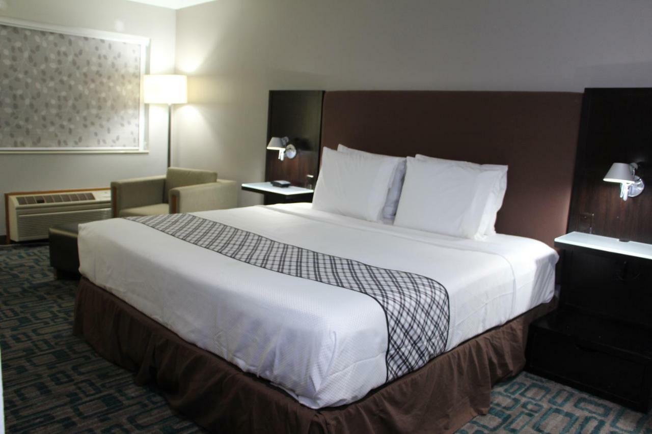 Westbridge Inn & Suites Carrollton Bagian luar foto